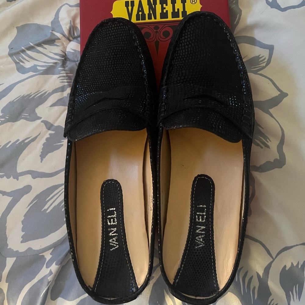 Vaneli women’s loafers